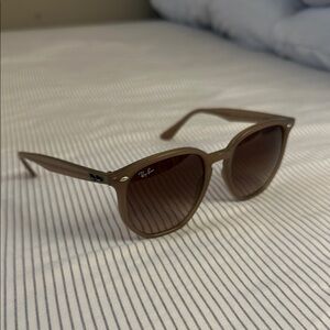 Ray-Ban Brown Sunglasses